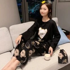 Ensemble Pyjama Noir Avec Winnie L’ourson Pour Femme