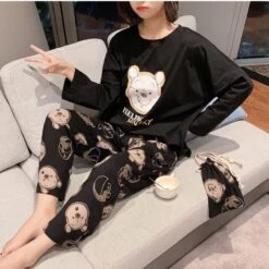 Ensemble Pyjama Noir Avec Winnie L’ourson Pour Femme -Mode Pyjamas Magasin ensemble pyjama noir avec winnie l ourson pour femme 5