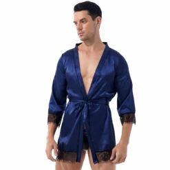 Pyjama Bleu En Satin à Manches Longues Pour Hommes Avec Bordure En Dentelle