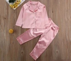 Pyjama Deux Pièces Pour Faire “comme Les Grands”