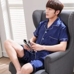 Pyjama En Satin à Manche Courte Et Col Rabattu Pour Homme -Mode Pyjamas Magasin pyjama en satin a manche courte et col rabattu pour homme 6