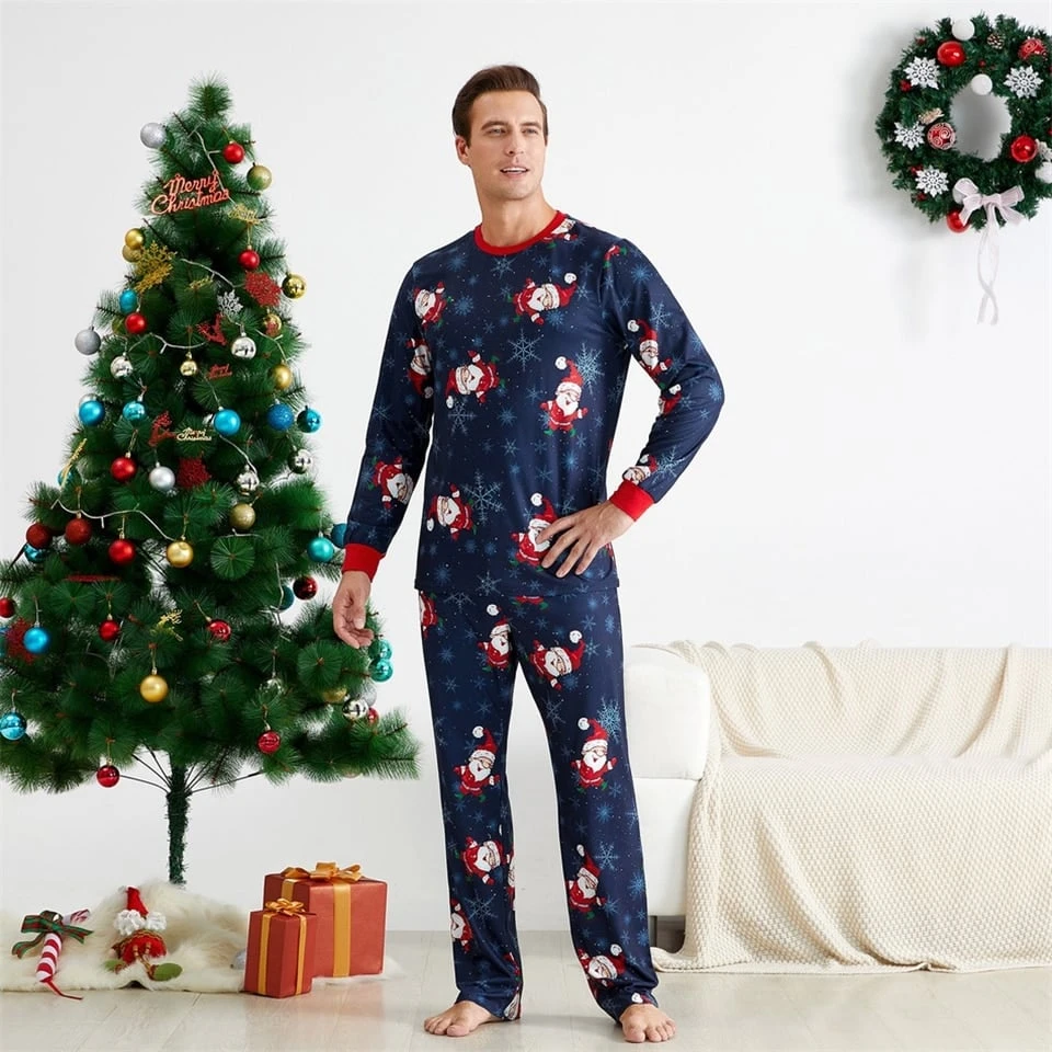 Pyjama Imprimé Flocon De Neige Et Père Noël Pour La Famille 5 Pyjama Imprimé Flocon De Neige Et Père Noël Pour La Famille – Image 3